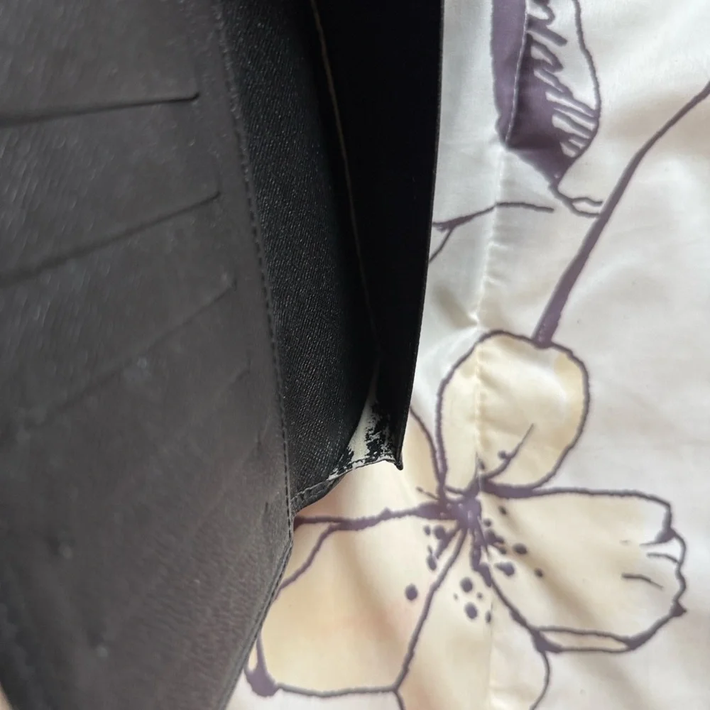 Louis Vuitton Black folder